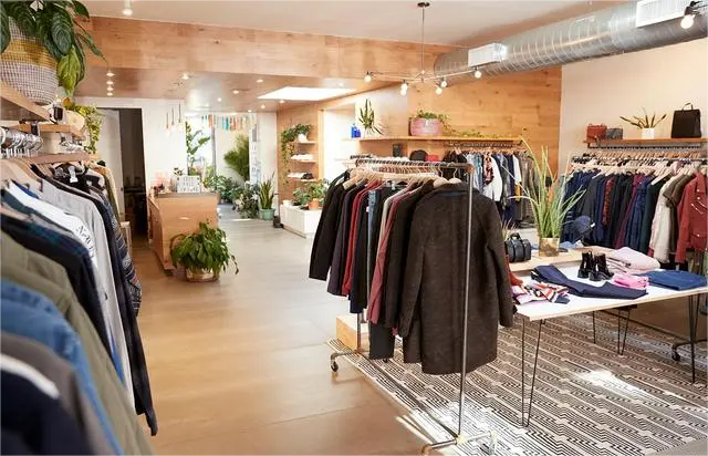 1671878542954041.png 服裝店布置1.png