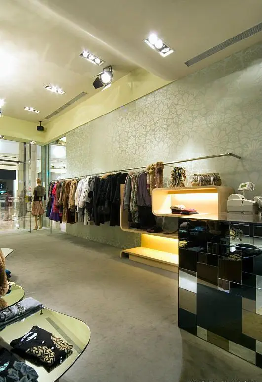 1671878559920319.png 服裝店布置2.png